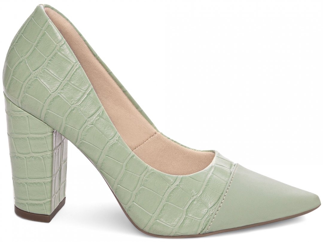 Material: Napa Preto e Napa Off White;
Enfeite: Laço em Nó na cor Napa Off White com ponteira ABS na cor Dourado;
Palmilha: 4 mm de Espessura, Espuma em EVA, Revestida em Napa Off White;
Solado em PVC Flexível com antiderrapante e na cor Preto.
Dimensões da Caixa: 30 x 16 x 9,5 cm