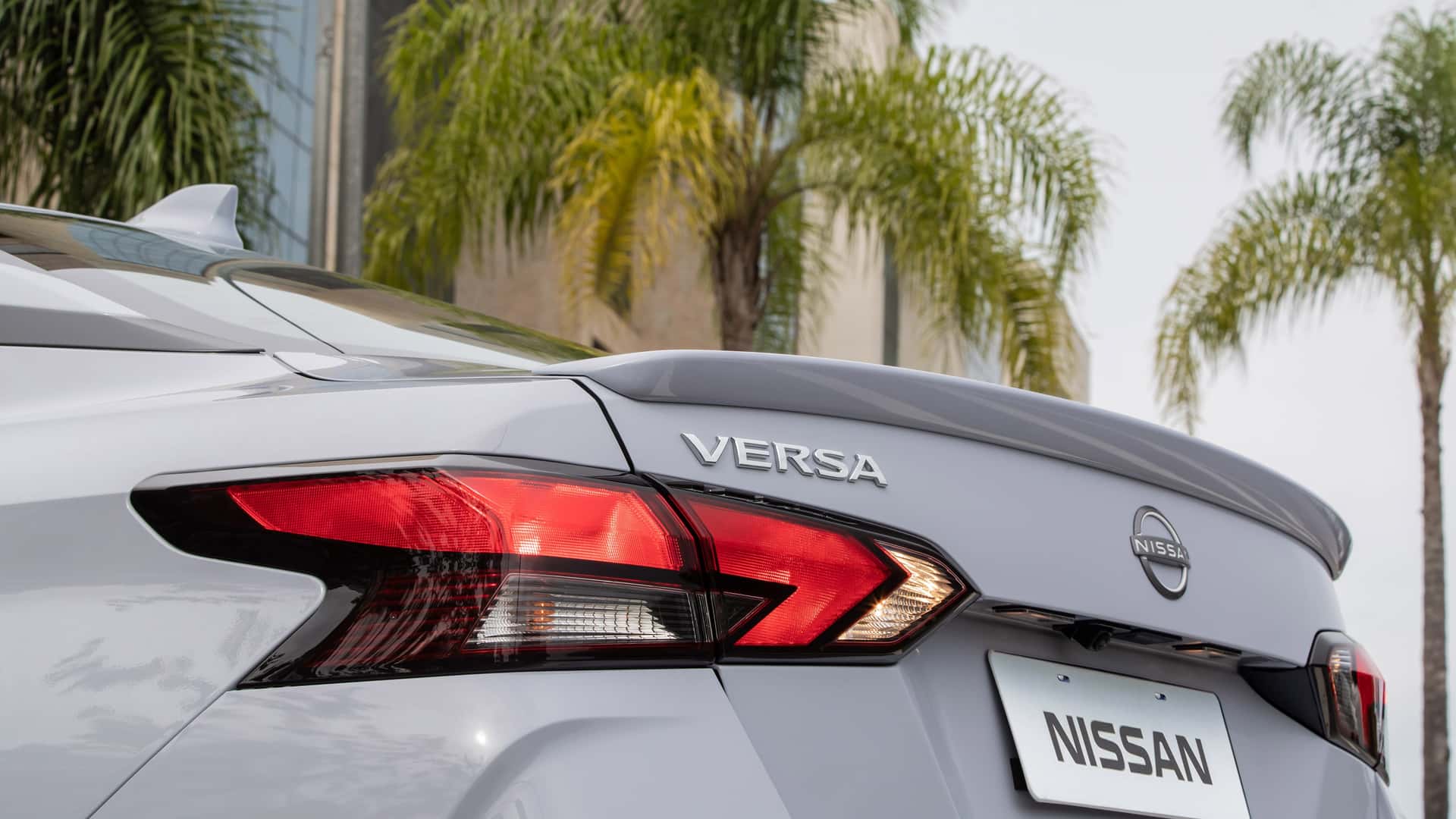 nissan-versa-2024 (3).jpg